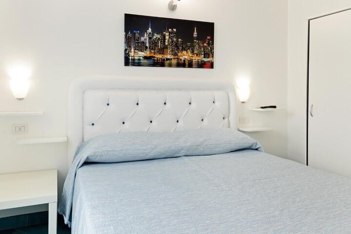 Room 12 of 29