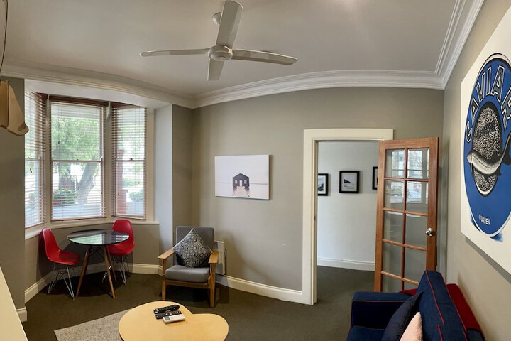Room 106 of 151