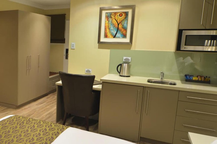 Room 15 of 26