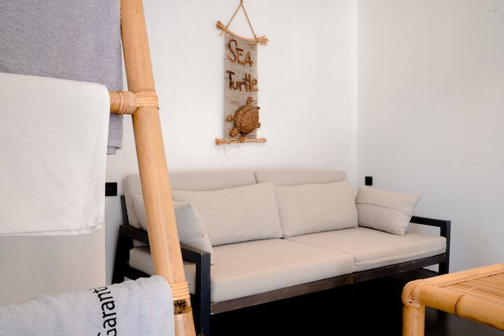 Room 9 of 26