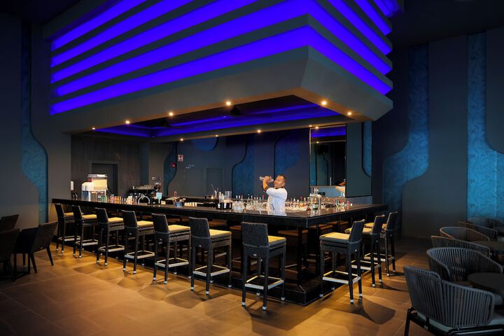 Lounge 189 of 223