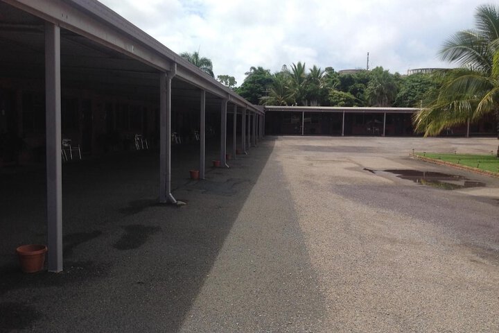 Property Grounds 37 of 46