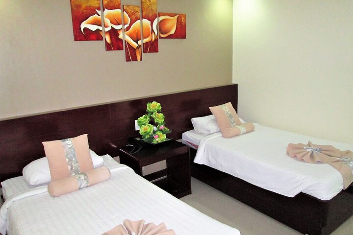 Room 9 of 23