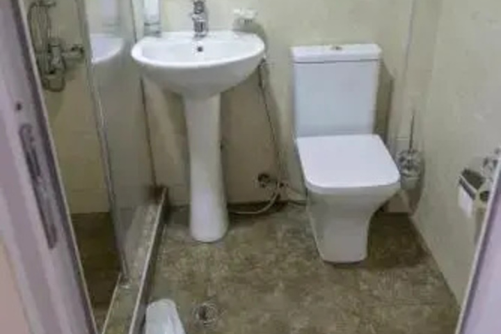 Room 3 of 3