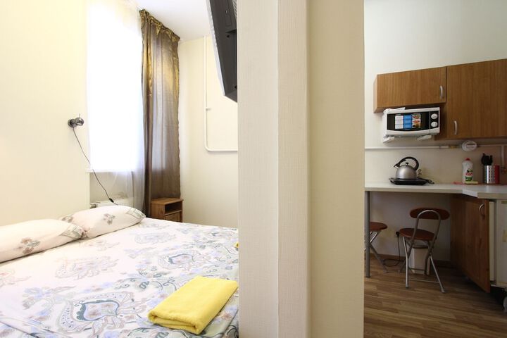 Room 8 of 17