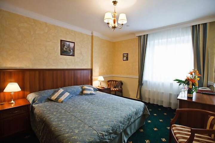 Room 19 of 70