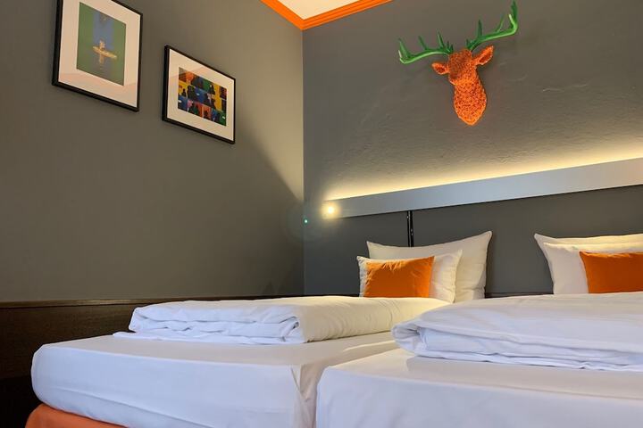 Room 21 of 59