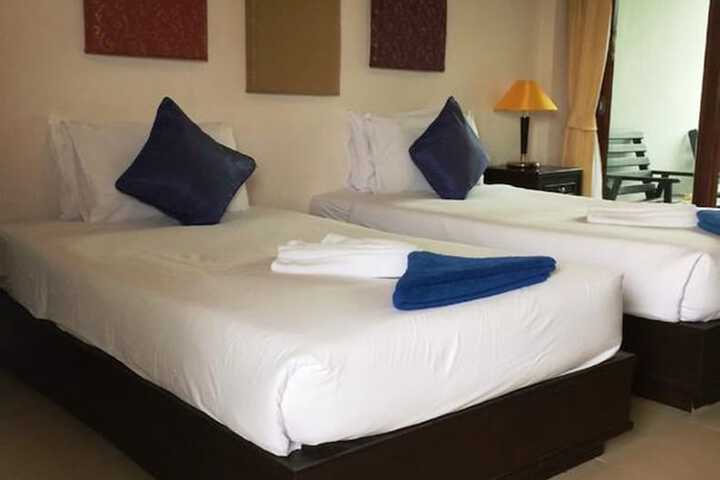 Room 4 of 23