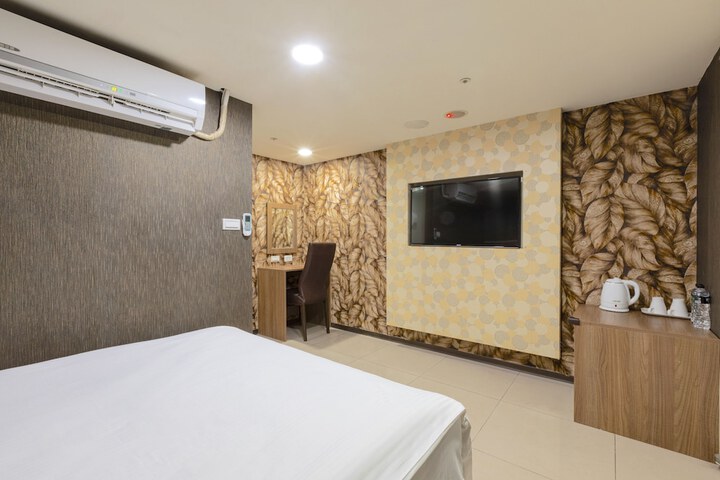 Room 37 of 81