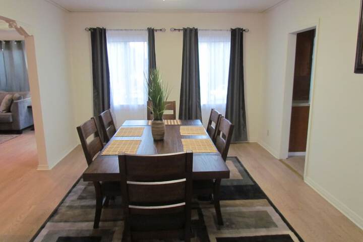 Room 5 of 17
