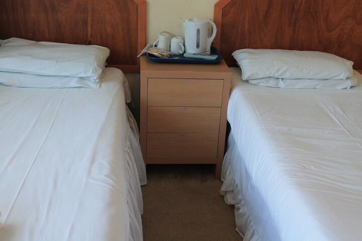 Room 8 of 42