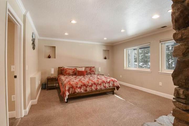 Room 5 of 28
