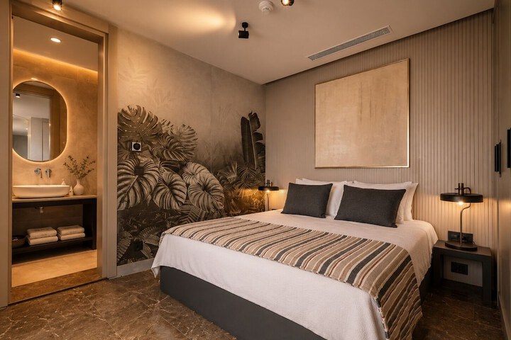 Room 49 of 140