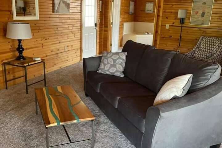 Room 2 of 112