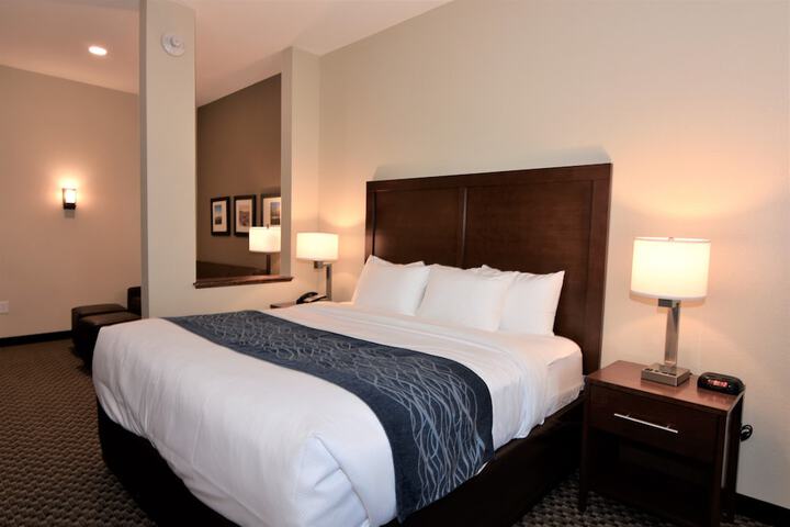 Standard | King Bed (18 of 28)