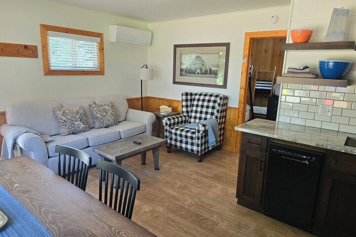 Room 15 of 34