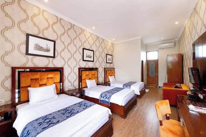 Room 27 of 61