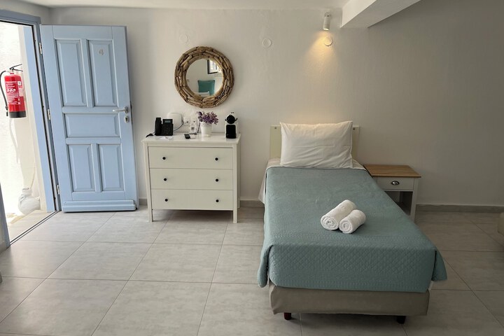 Room 18 of 92