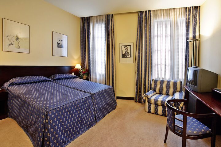 Room 18 of 51