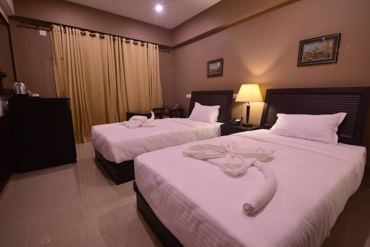 Room 5 of 81