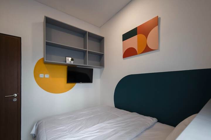 Room 6 of 22