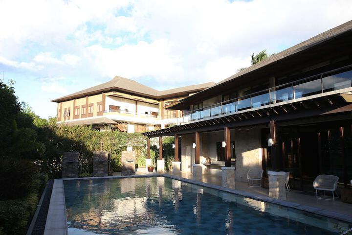 Pool 37 of 175