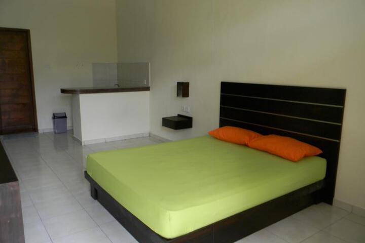 Room 3 of 5