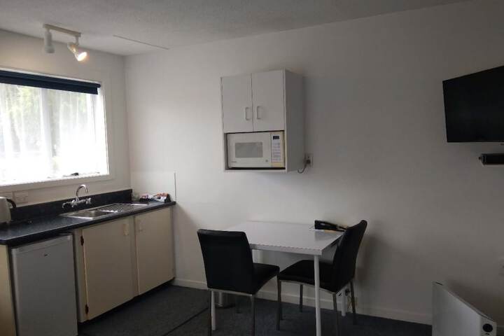Room 6 of 43