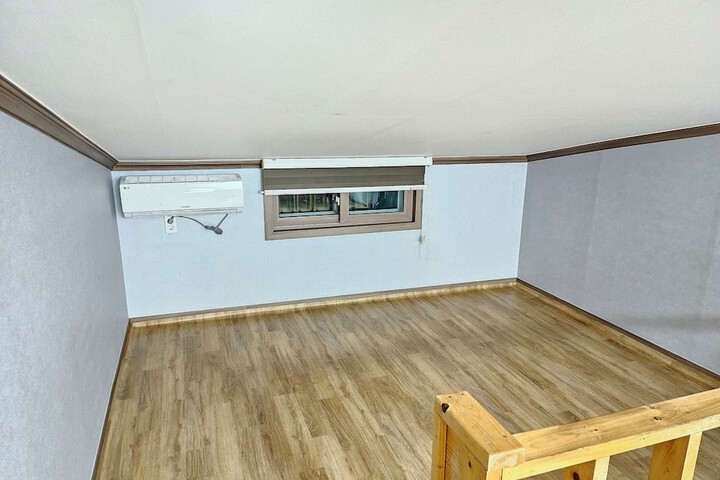 Room 16 of 41