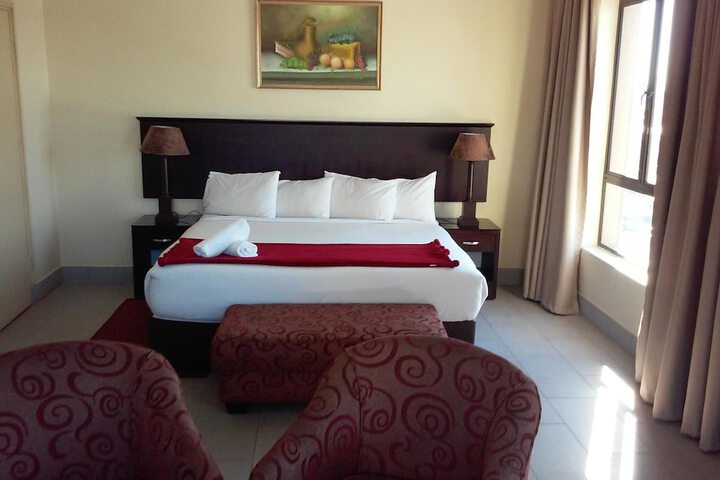 Room 18 of 48