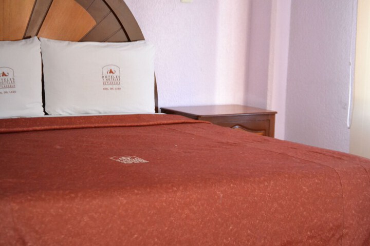 Room 12 of 36