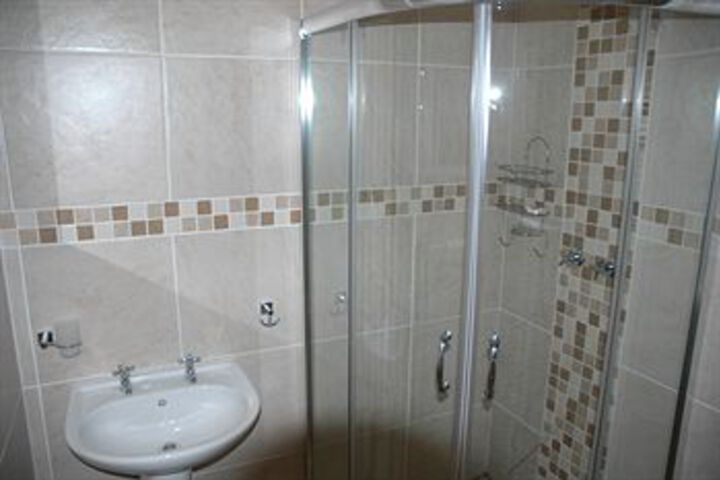 Room 3 of 20