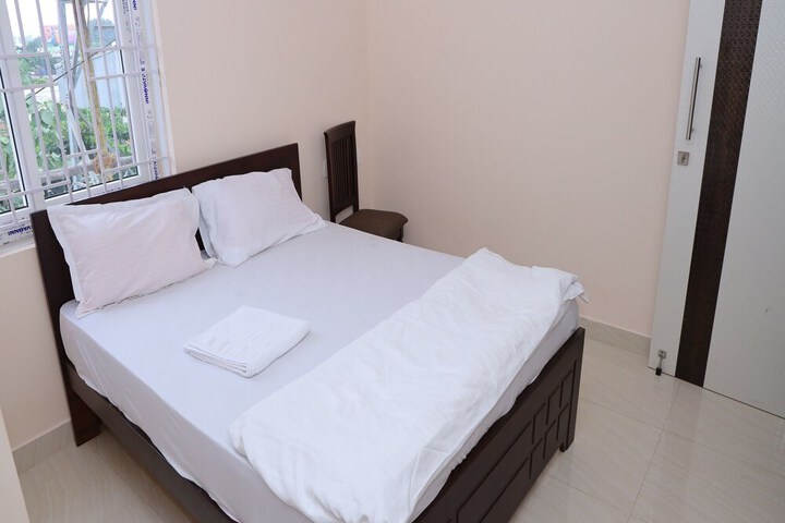 Room 8 of 22
