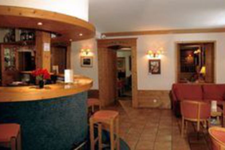 Hotel Bar