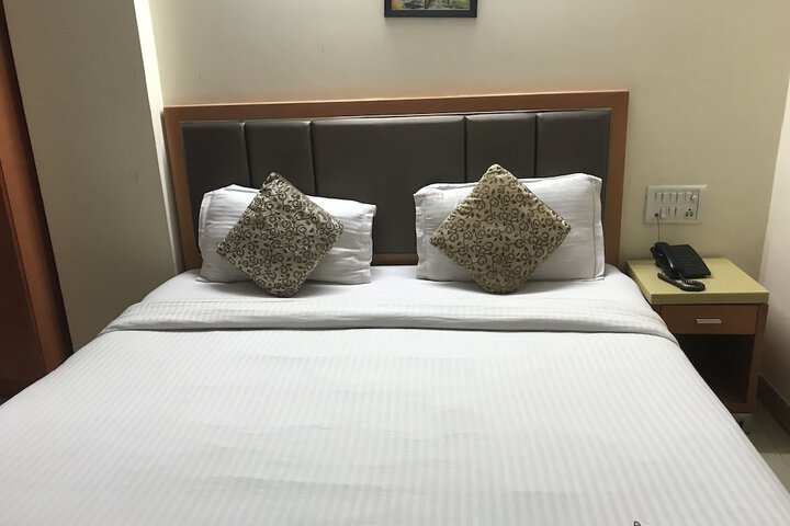 Room 5 of 25