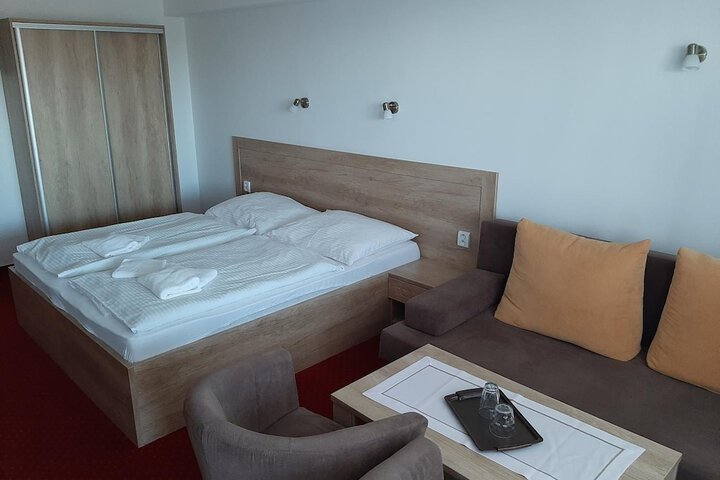 Room 19 of 61