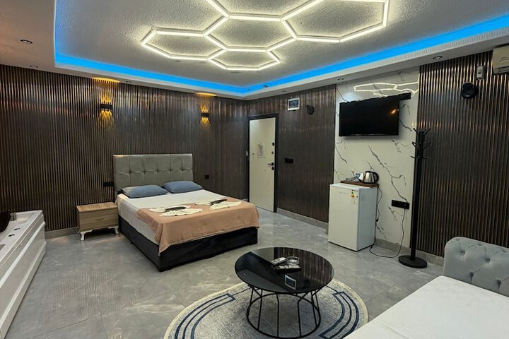 Room 20 of 29