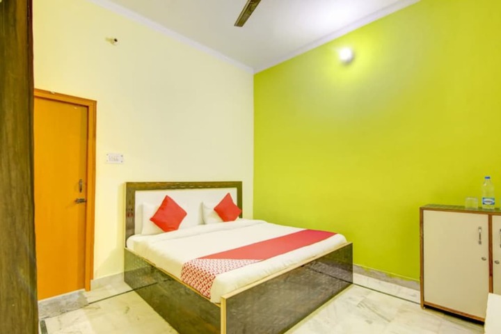Room 2 of 14