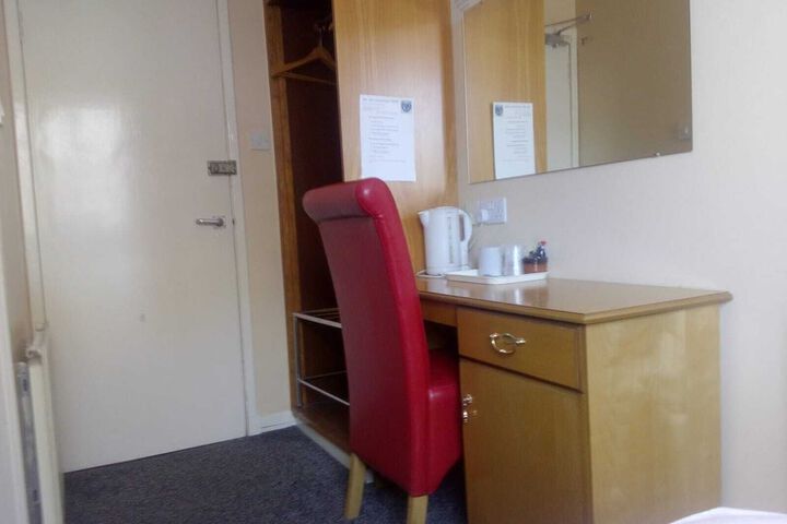 Room 4 of 49