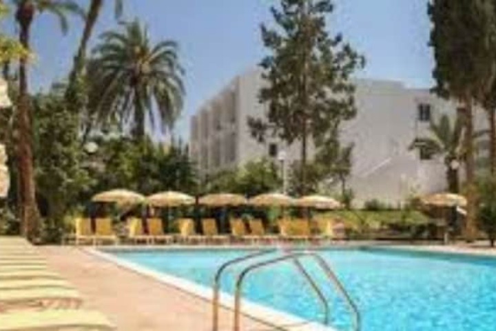 Pool 37 of 63