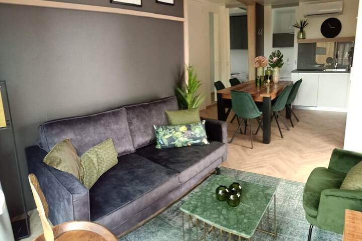 Room 5 of 39