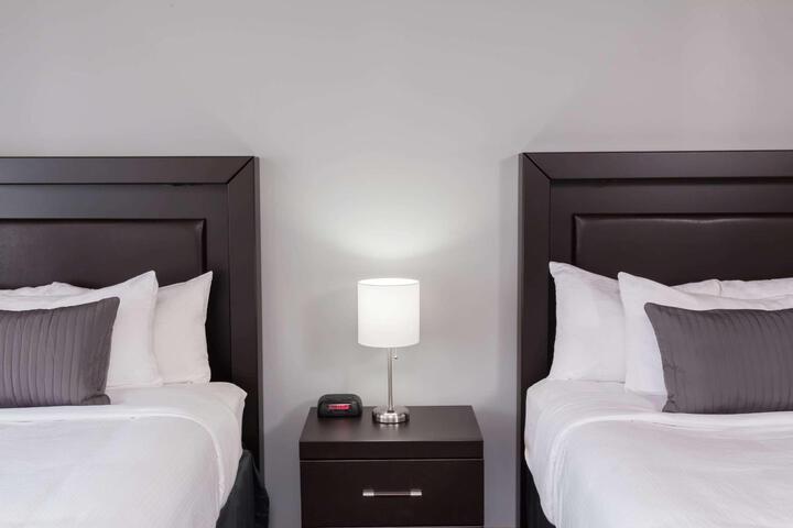 2 Double Beds (1 of 12)