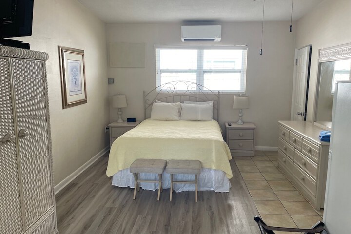 Room 9 of 52