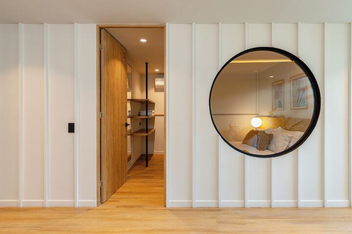 Room 21 of 199