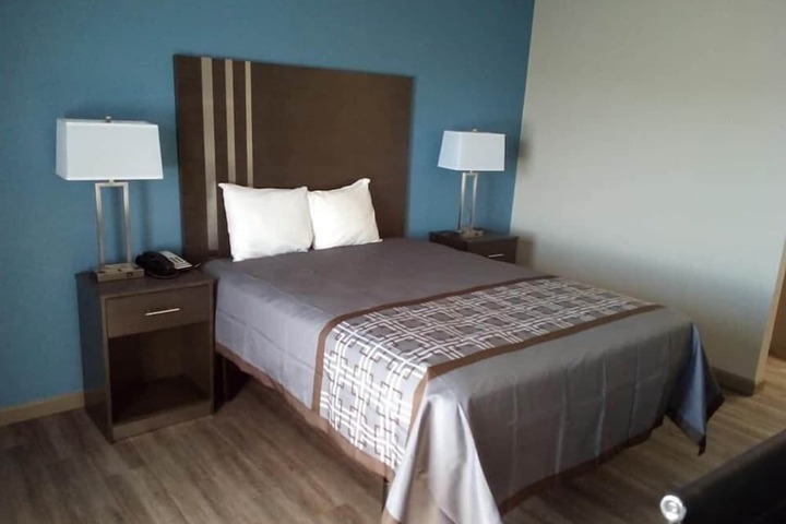 Room 10 of 43
