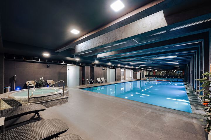 Pool 42 of 56