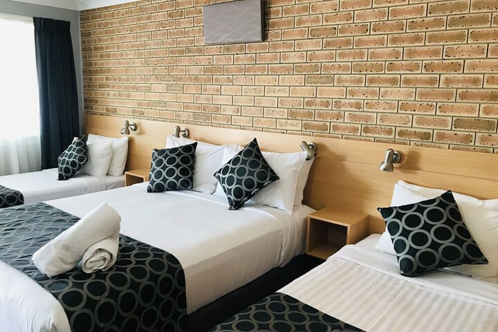 Room 20 of 152