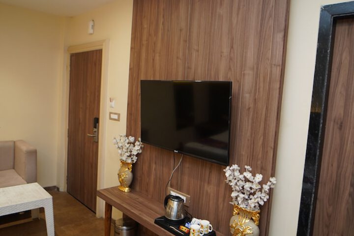 Room 19 of 30