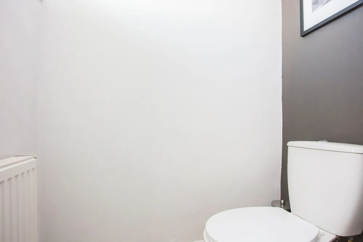 Room 8 of 21
