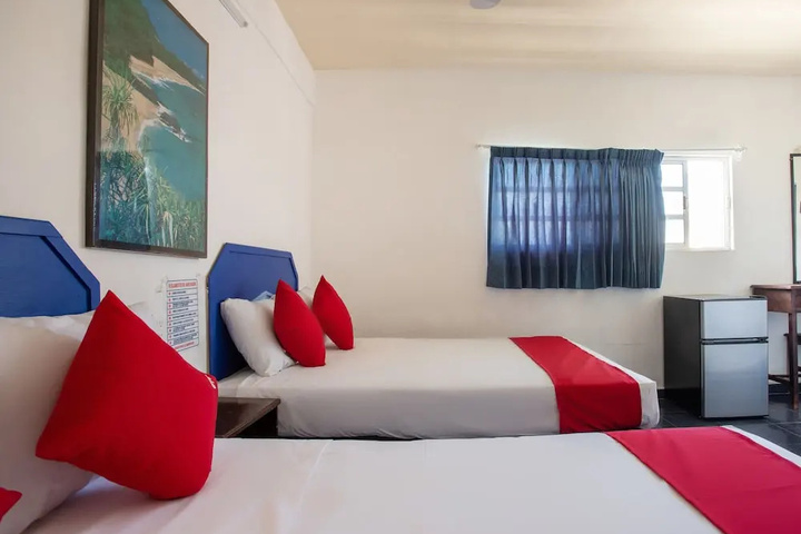 Room 2 of 15